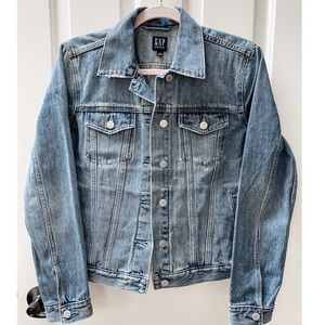 NWT Gap Denim Jean Jacket size Medium
